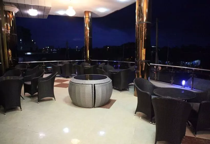 هتل Waterfront