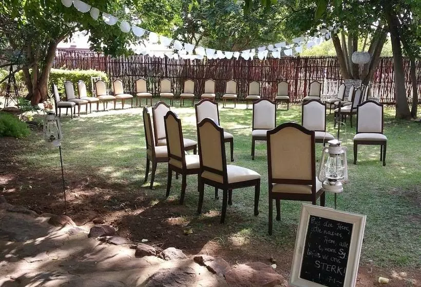 Majatalo Oak House Venue