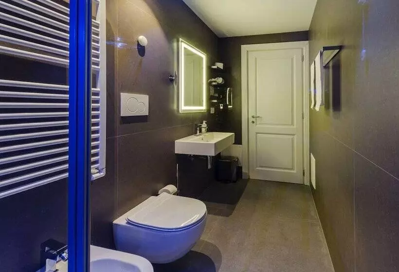 تختخواب و صبحانه Daphne Guest House