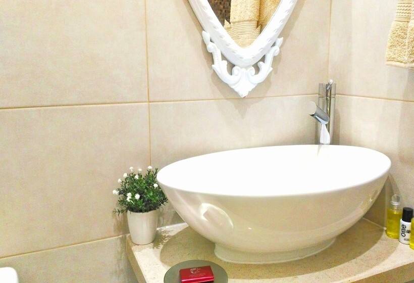 مبيت وإفطار Suites Inn Lagos