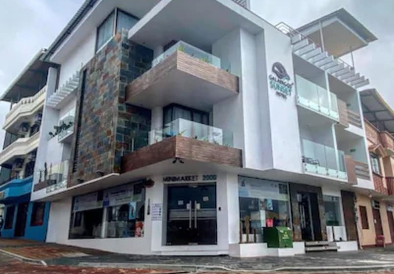 هتل Galapagos Sunset