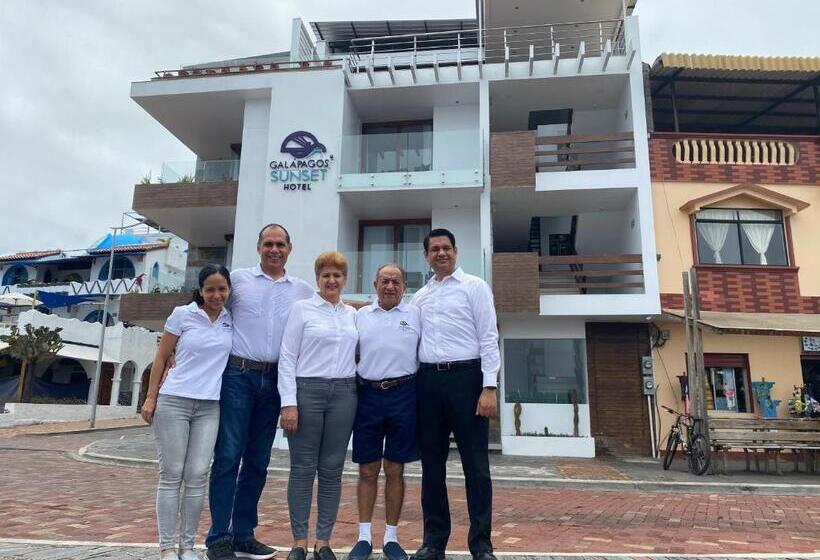 هتل Galapagos Sunset
