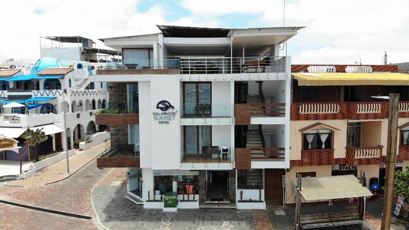 هتل Galapagos Sunset