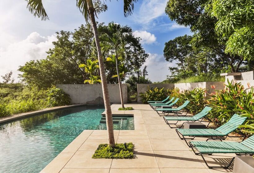 هتل Hix Island House