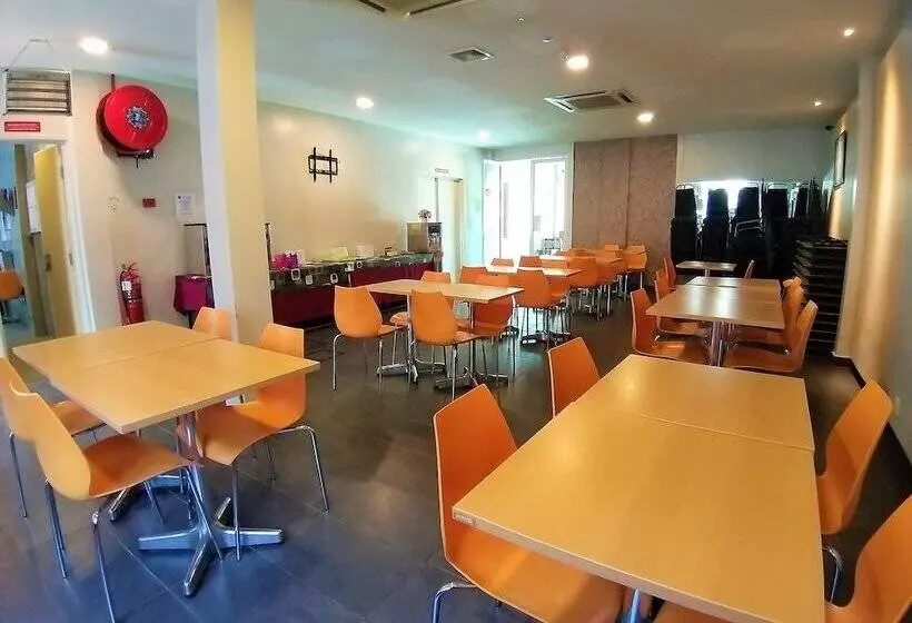 ホテル Jelai Raub