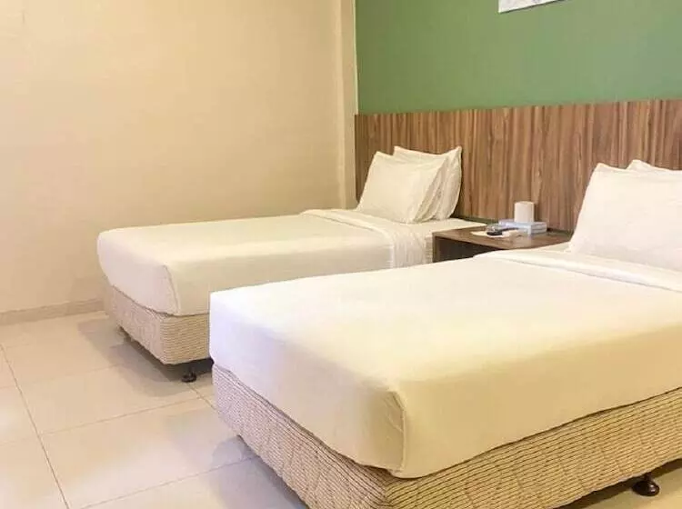 ホテル Jelai Raub