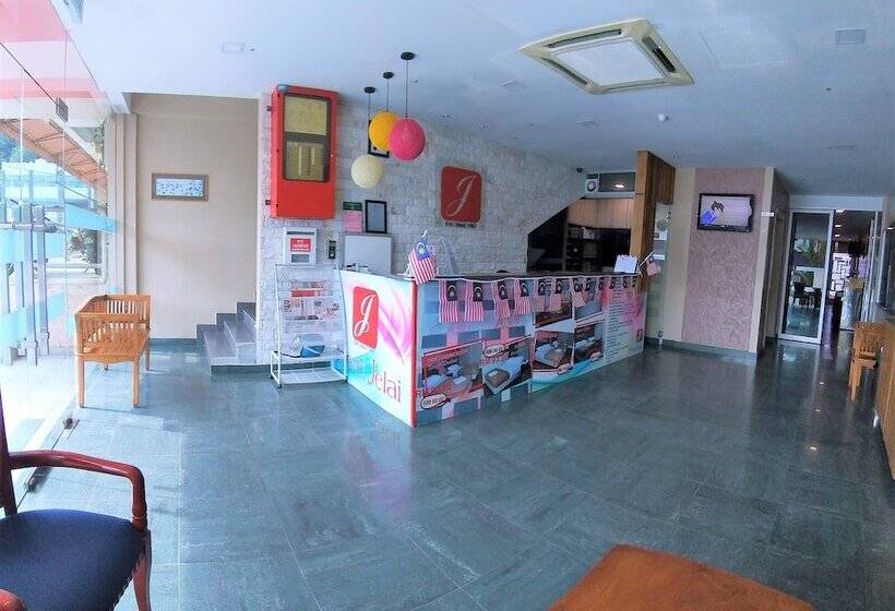 בית מלון כפרי Jelai Raub