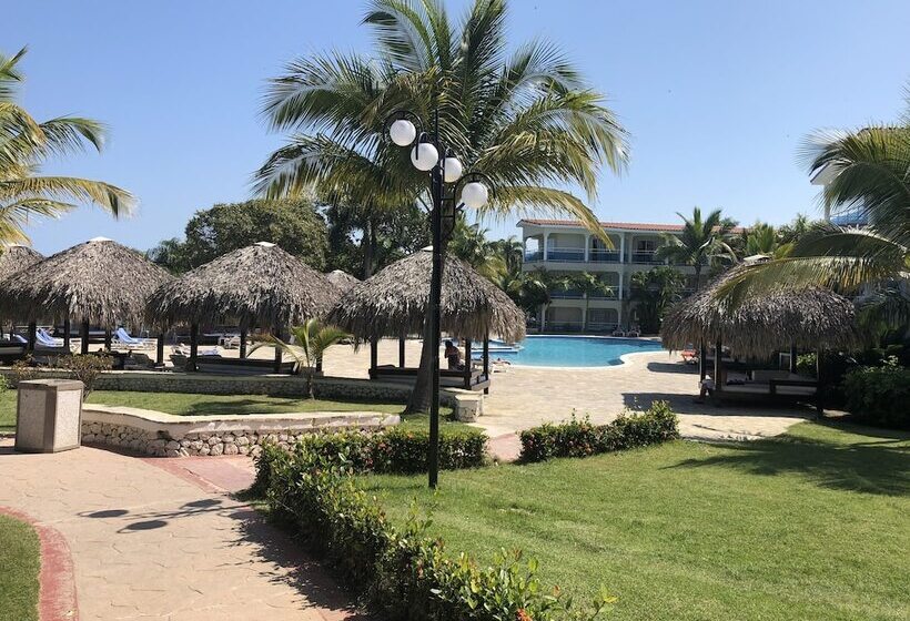 هتل Lifestyle Kosher Cofresi Suites