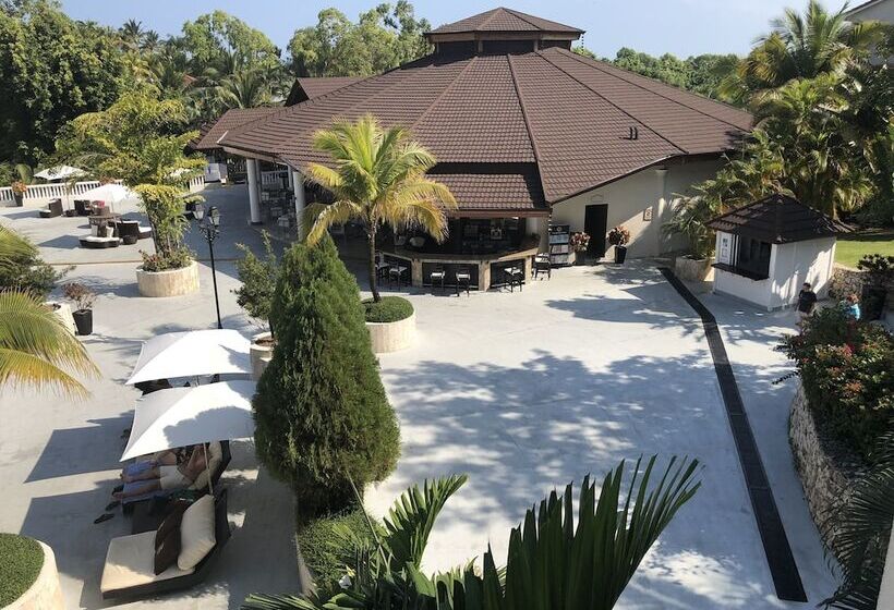 هتل Lifestyle Kosher Cofresi Suites