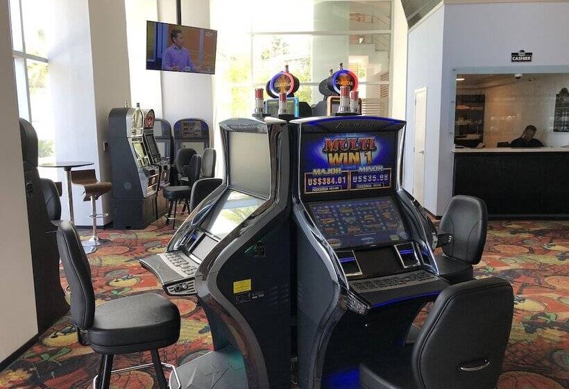 هتل Lifestyle Kosher Cofresi Suites