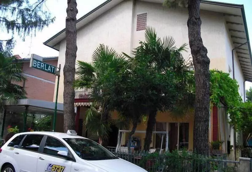 Hotelli Pensione Berlati
