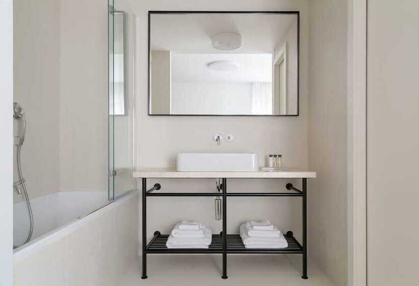 Omega Villas Complex