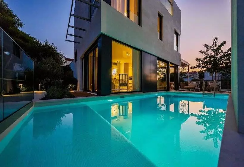 Omega Villas Complex