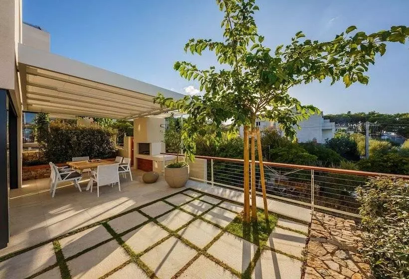 Omega Villas Complex