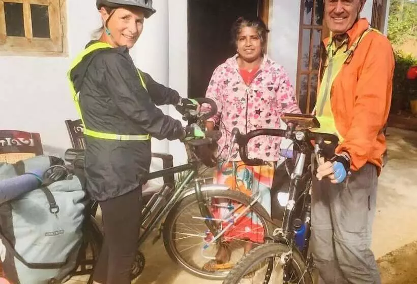 ペンション Adisham Village Home