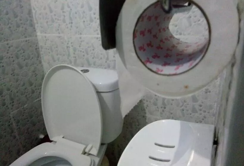 ペンション Adisham Village Home