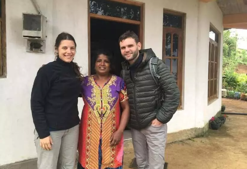 ペンション Adisham Village Home