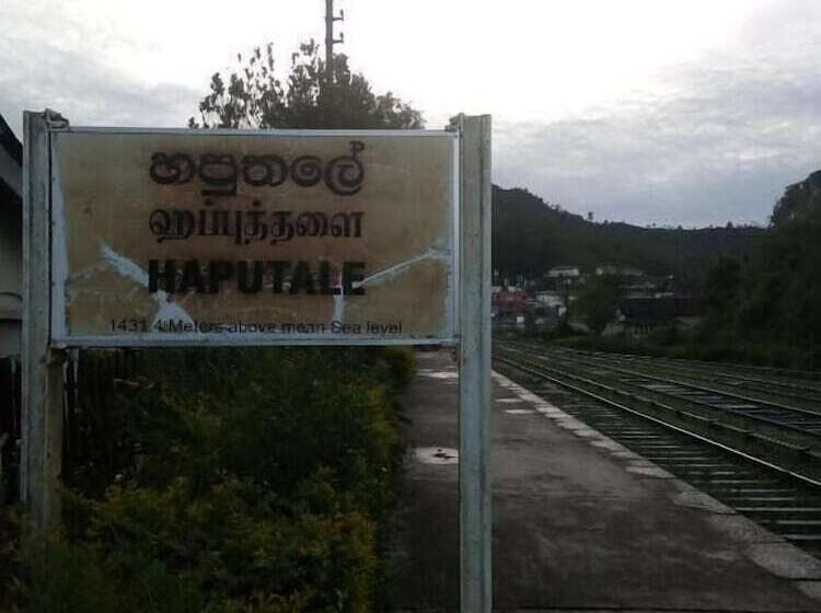 Pensiune Adisham Village Home