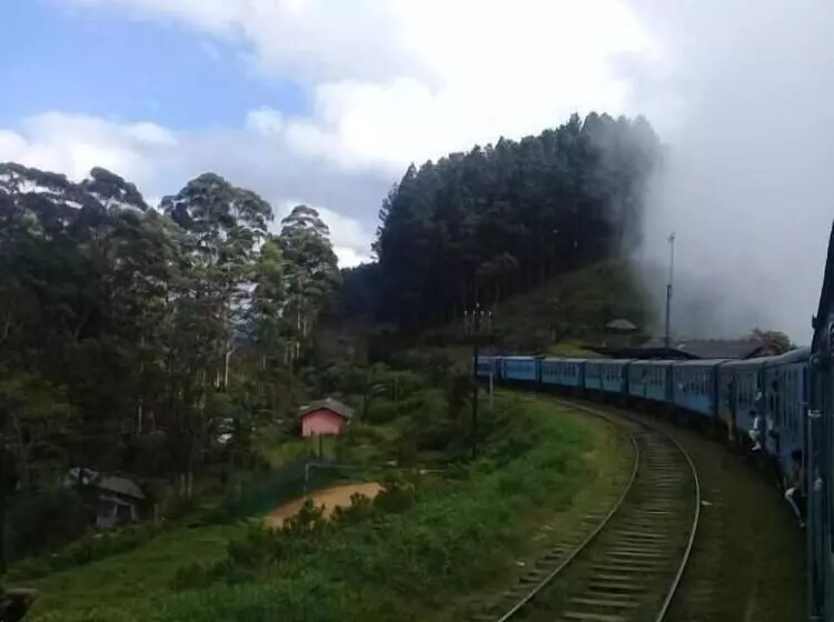 ペンション Adisham Village Home