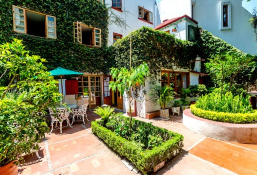 پانسیون Casa Jacinta Guest House