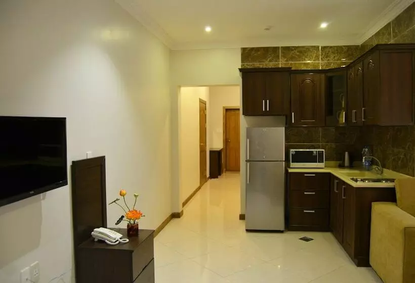 Silverton Hotel Suites