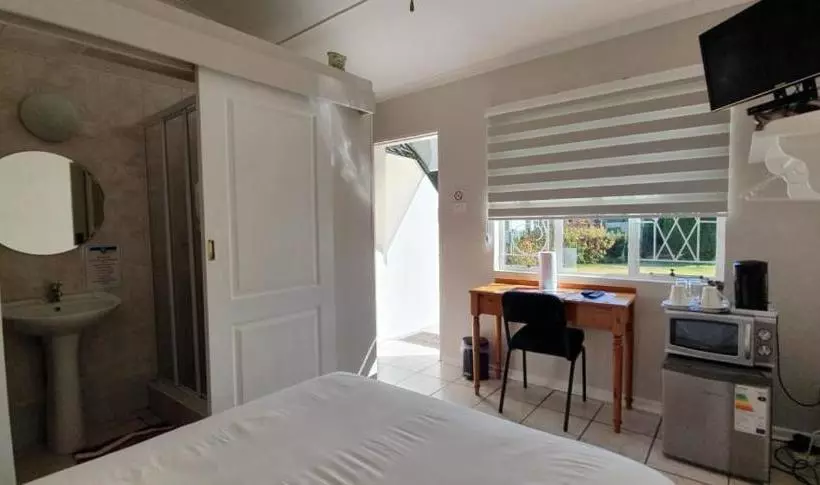 Chez Nous Bed And Breakfast & Self Catering