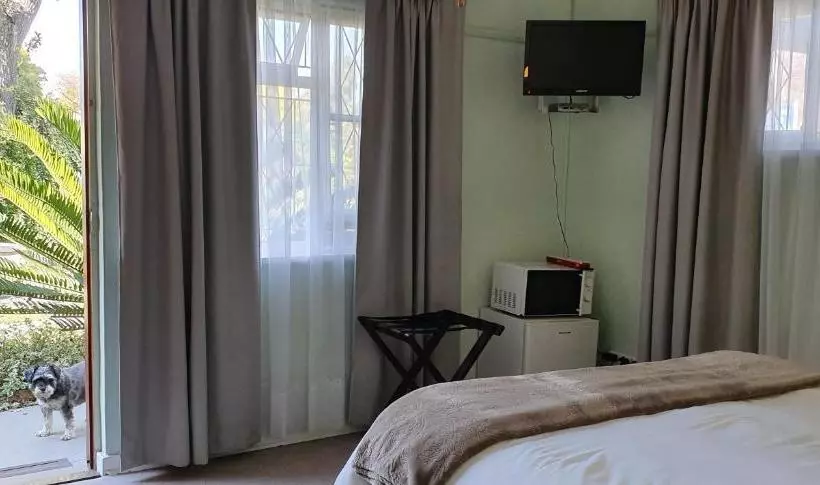 Chez Nous Bed And Breakfast & Self Catering