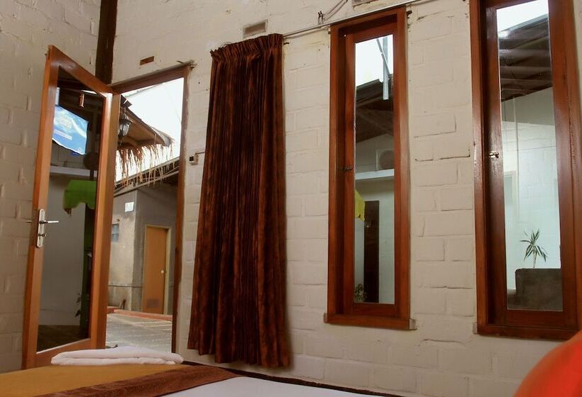 בית מלון כפרי Bantal Guling Villa