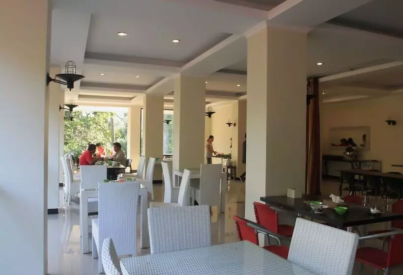 Hotelli Bantal Guling Villa