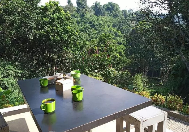 Hotelli Bantal Guling Villa