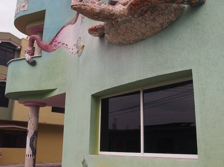 فندق Katarma Galapagos