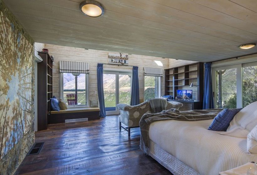 Отель Mahu Whenua