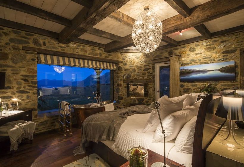 Отель Mahu Whenua