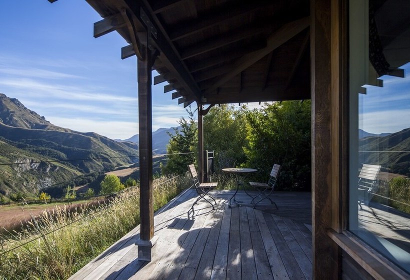 Отель Mahu Whenua