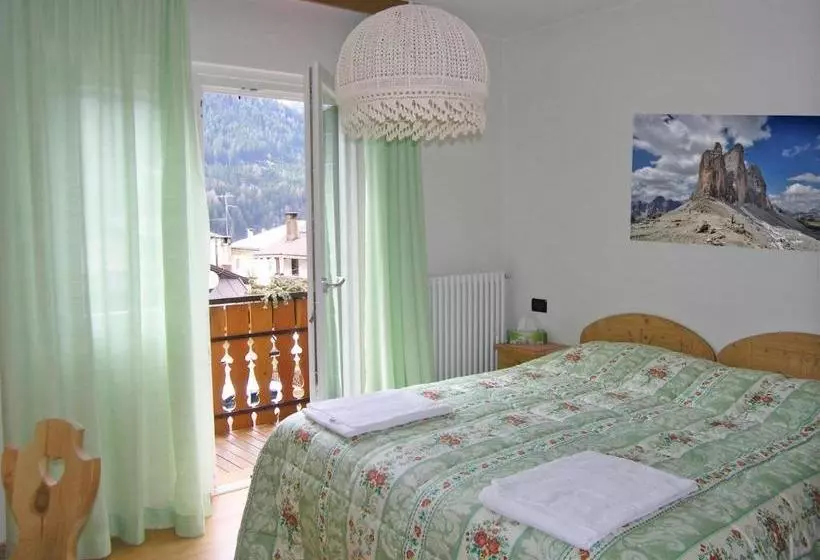ホテル B&b Meublè Giustina