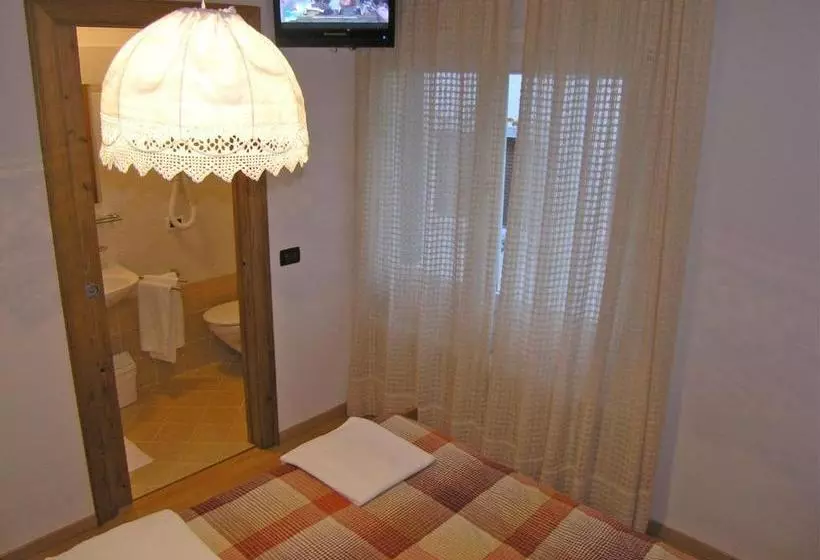 ホテル B&b Meublè Giustina