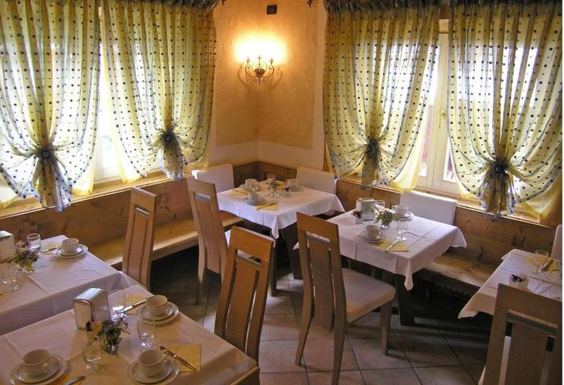 هتل B&b Meublè Giustina