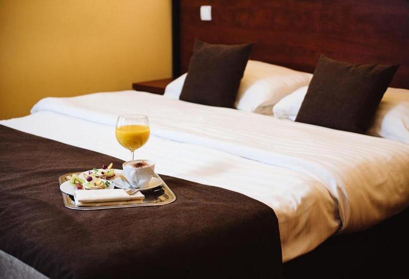 בית מלון כפרי Piotr  Spa & Wellness