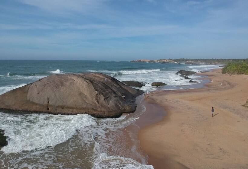 Hotel The Beach Camp Yala