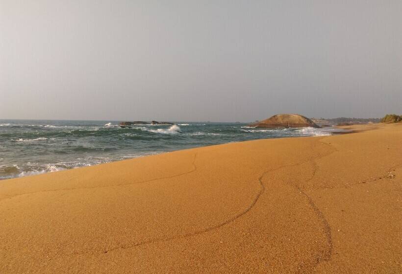 Hotel The Beach Camp Yala