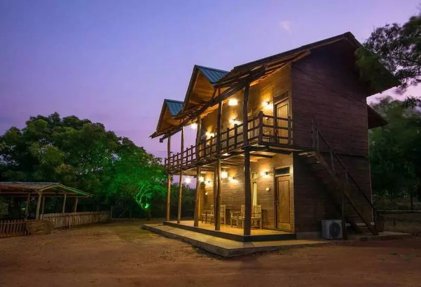 Hotelli Yala Caravan Village