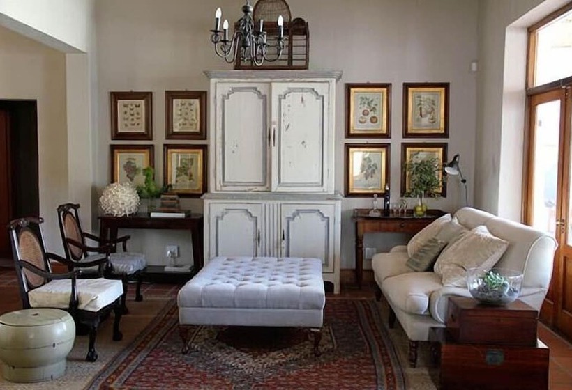 بنسيون The Vineyard Country House