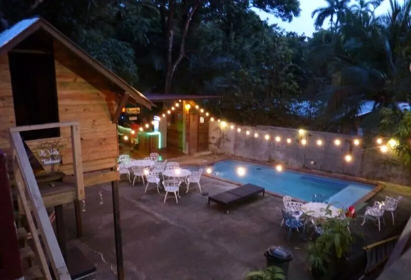 Villa Vento Surf Santa Catalina   Hostel