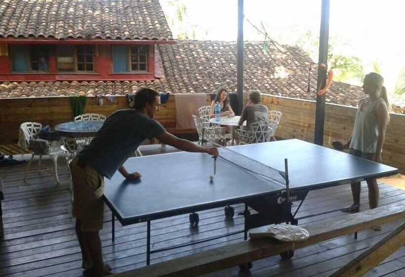 Villa Vento Surf Santa Catalina   Hostel