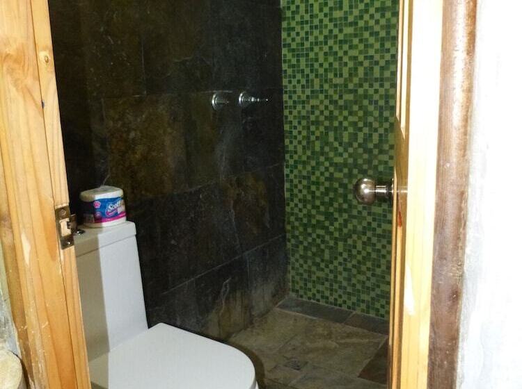 Villa Vento Surf Santa Catalina   Hostel