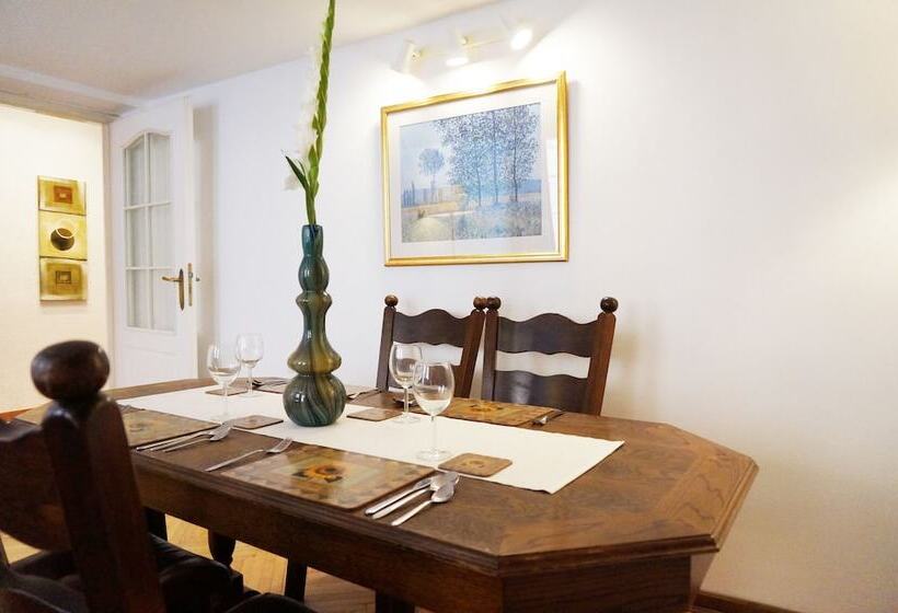 Aaa Stay Castle Square Old Town