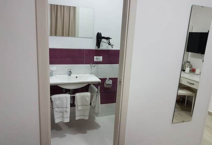 تختخواب و صبحانه Napoli Relais