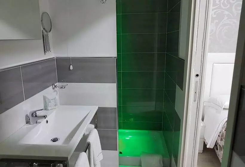 تختخواب و صبحانه Napoli Relais