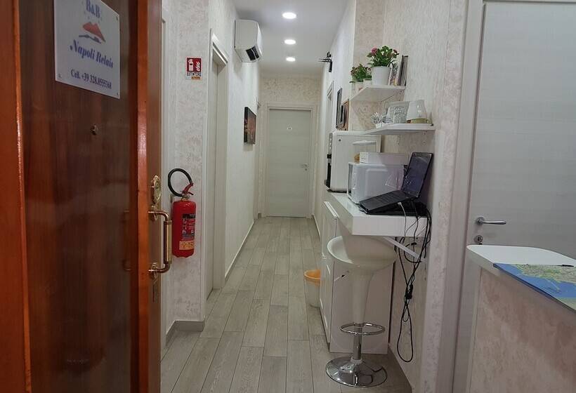 تختخواب و صبحانه Napoli Relais