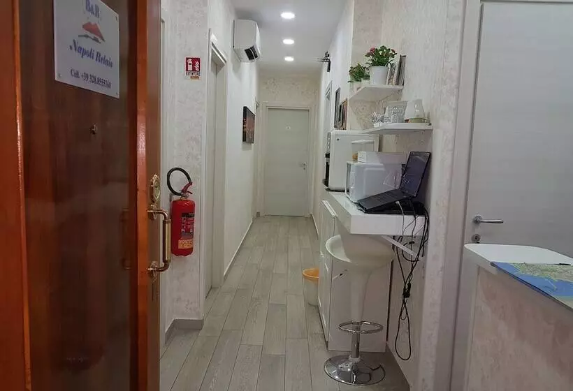 تختخواب و صبحانه Napoli Relais